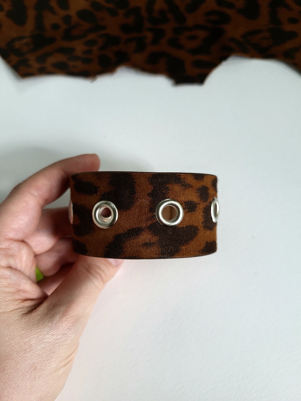 Suede Leopard Print Leather Eyelet Cuff Bracelet - Brown